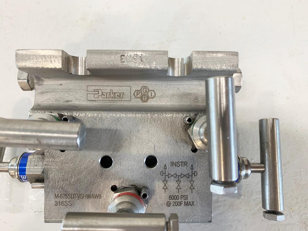 Parker PGI 5-Way 1/2" NPT 316SS Manifold Valve M-675SDT-VSHWAW9